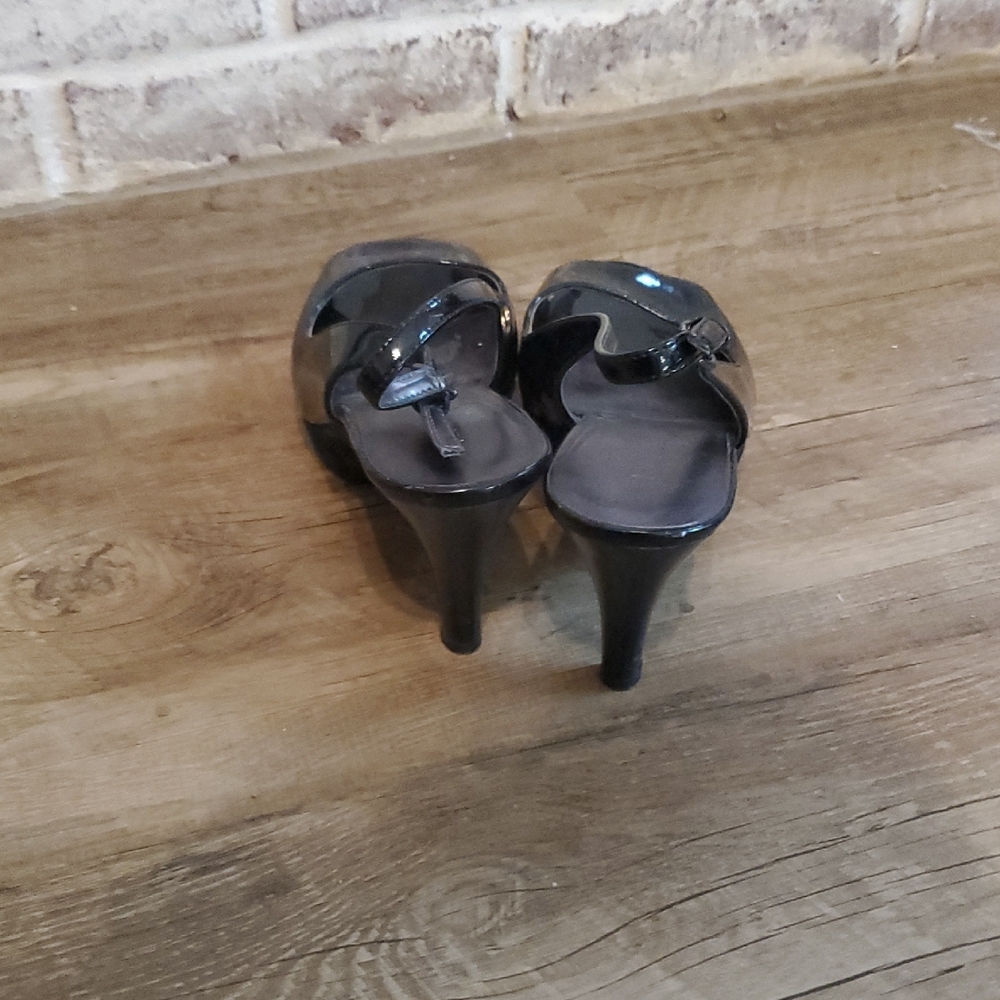 Nine West Glossy Black Peep-Toe Heels - Picture 5 of 7